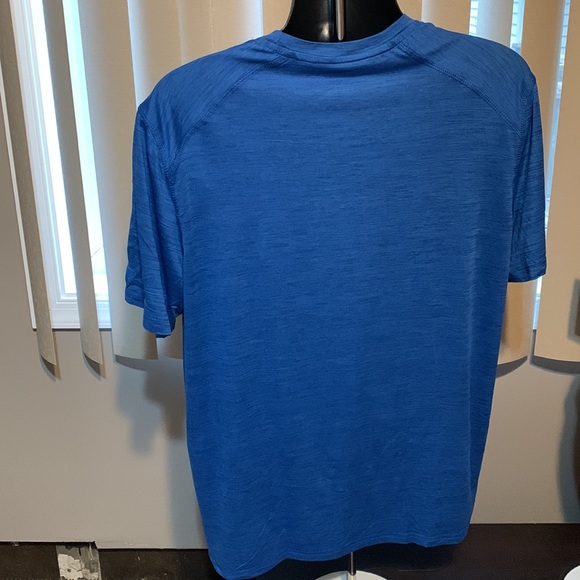 Eddie Bauer- Motion Dri-Fit Tees.  XL - Picture 4 of 7